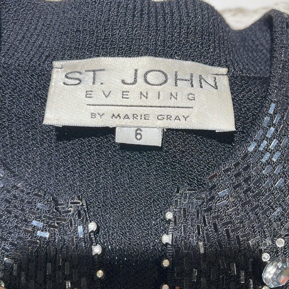 St. John Evening by Marie Gray Paillette
Embellished Knit Jacket in Black,Size 6 - Picture 10 of 10